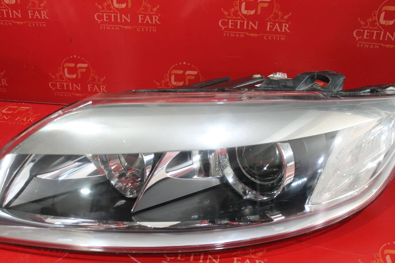 Audi Q7 AUDİ Q7 XENON SAĞ SOL FAR &Ccedil;IKMA ORJ 2008-2012